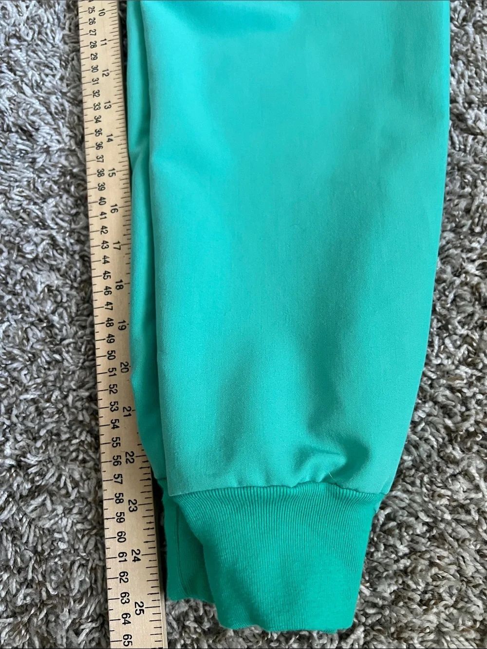 Like New! FIGS Zamora Jogger Scrub Pants PO#1426 Surgical Green in XS/P - Picture 14 of 16